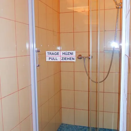 אתר קמפינג Turul And Camping Remetea (Bihor)