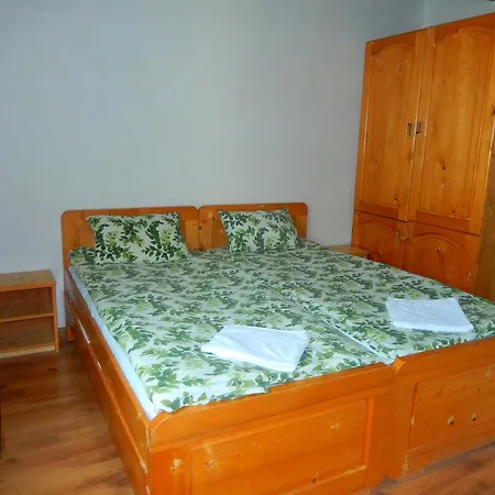 אתר קמפינג Turul And Camping *